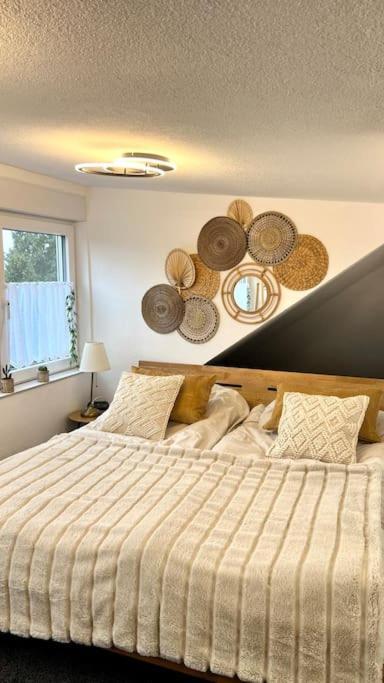 Boho Apartment Mit Aussicht Auf Gartenoase Naehe Duesseldorf Крефелд Екстериор снимка